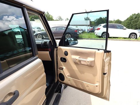 Used 2004 Land Rover Discovery SE AWD/4WD image 51