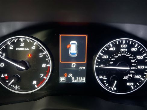 Used 2022 Subaru Outback Premium image 12