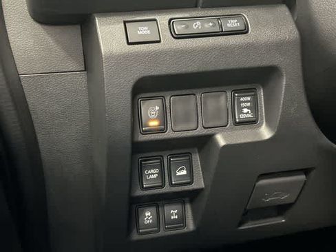 Used 2024 Nissan Frontier PRO-4X w/ Pro Premium Package AWD/4WD image 19