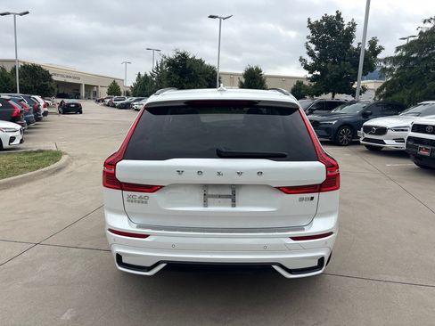 Certified 2025 Volvo XC60 B5 Plus w/ Protection Package Premier AWD/4WD image 6
