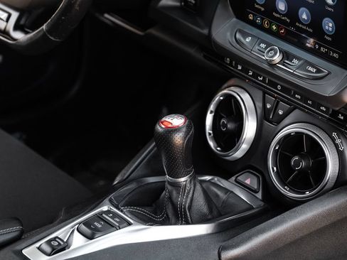 Used 2023 Chevrolet Camaro LT w/ Technology Package RWD image 21