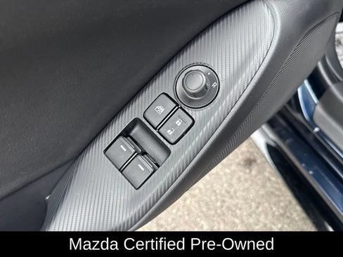Certified 2025 MAZDA MX-5 Miata Club w/ Appearance Package RWD image 19