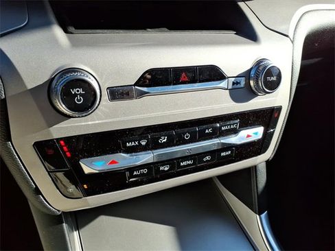 Used 2023 Ford Explorer XLT w/ Equipment Group 202A image 20