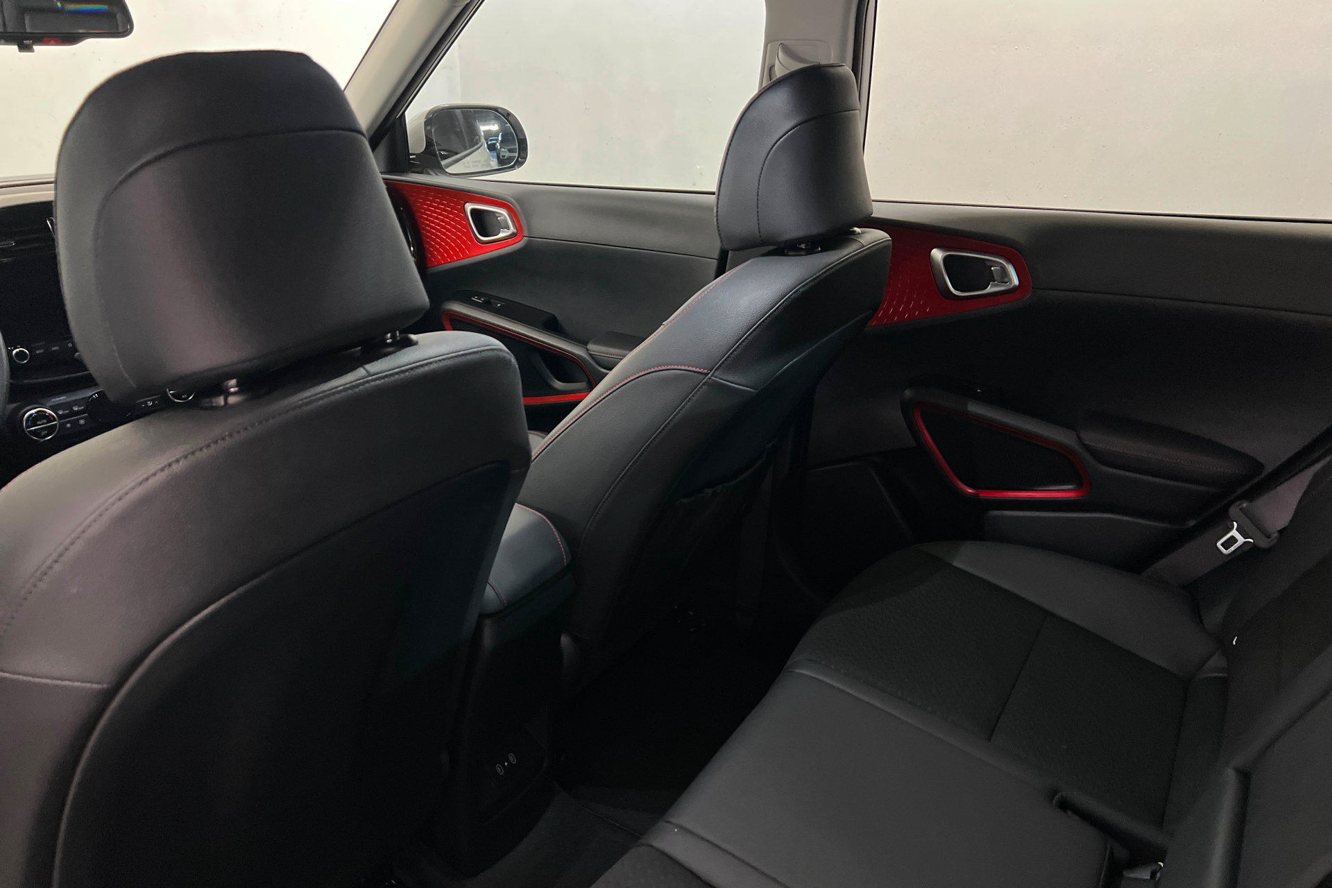 Used 2025 Kia Soul GT-Line w/ GT-Line Technology Package FWD image 20