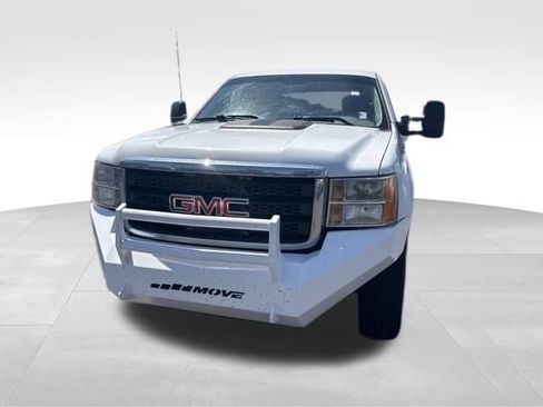 Used 2011 GMC Sierra 3500 W/T AWD/4WD image 3