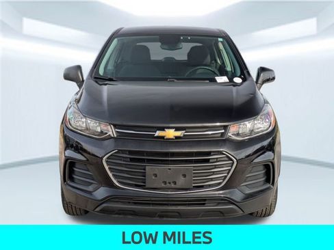 Used 2022 Chevrolet Trax LS image 11