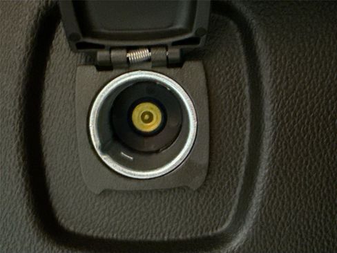 Used 2025 Cadillac XT5 Premium Luxury image 40