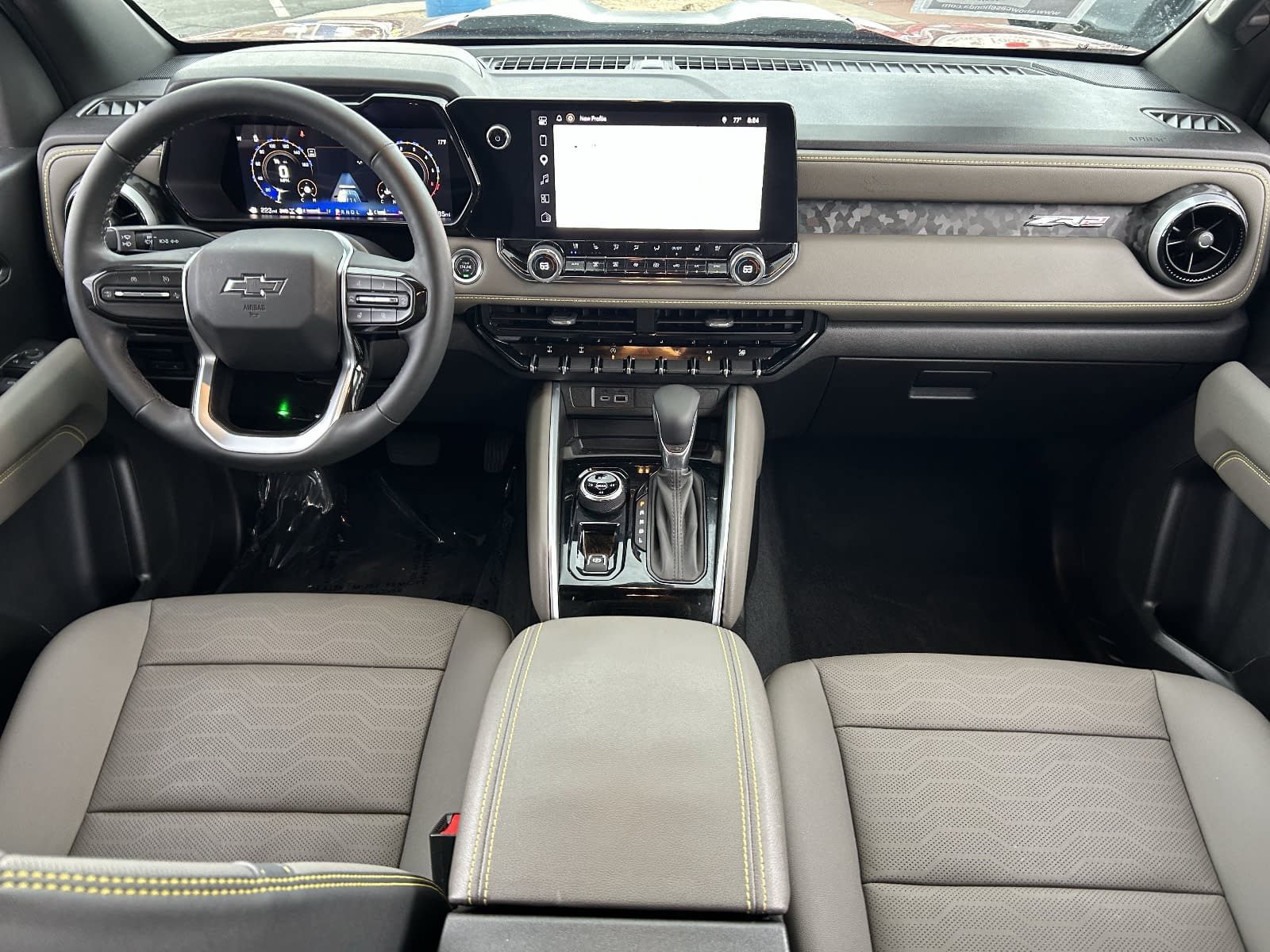 Used 2025 Chevrolet Colorado ZR2 AWD/4WD image 18