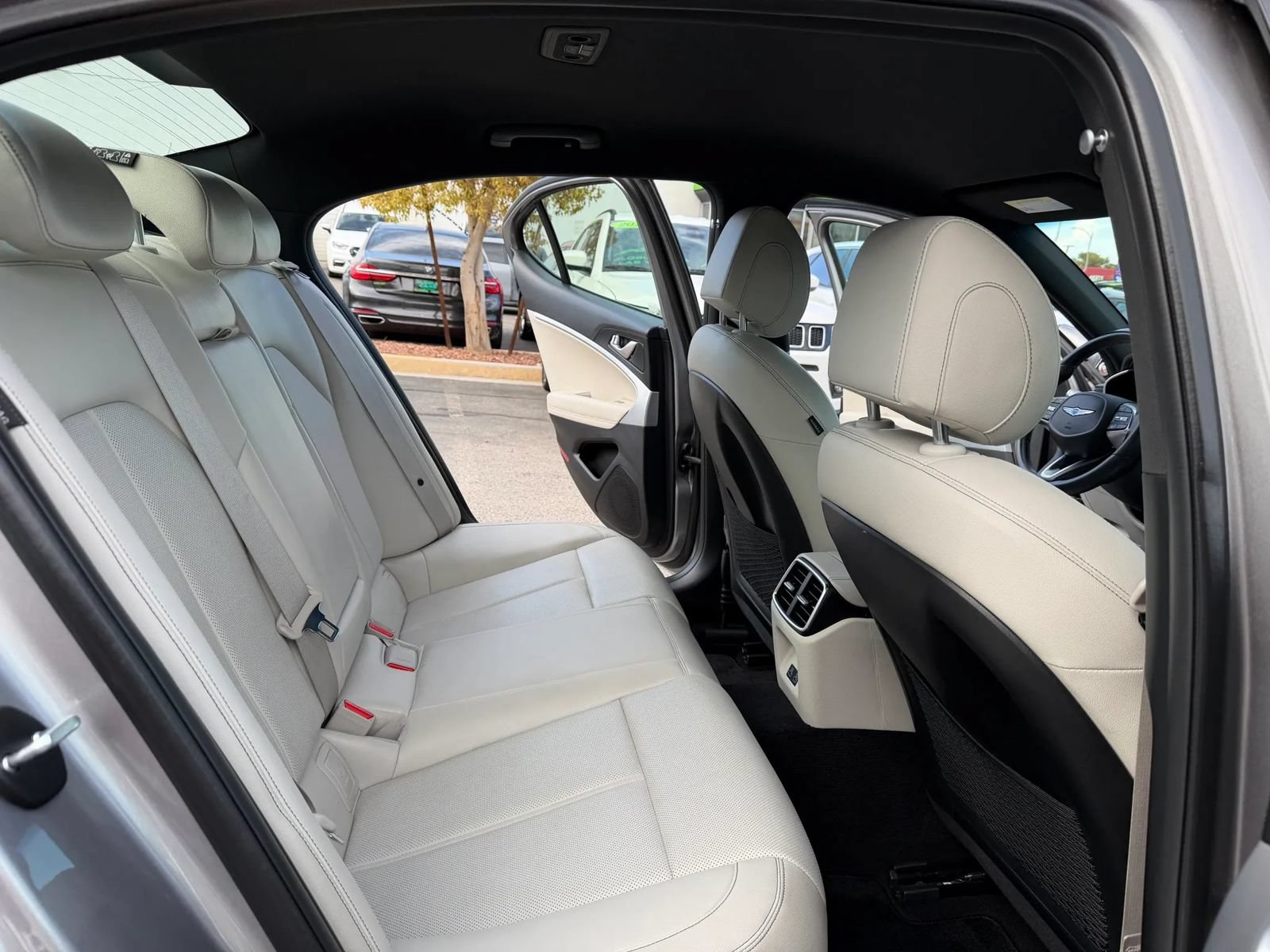 Used 2024 Genesis G70 2.5T RWD image 16