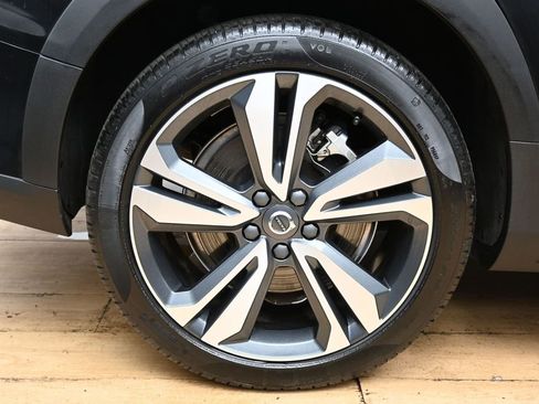 Used 2025 Volvo V60 B5 Cross Country Plus AWD/4WD image 14
