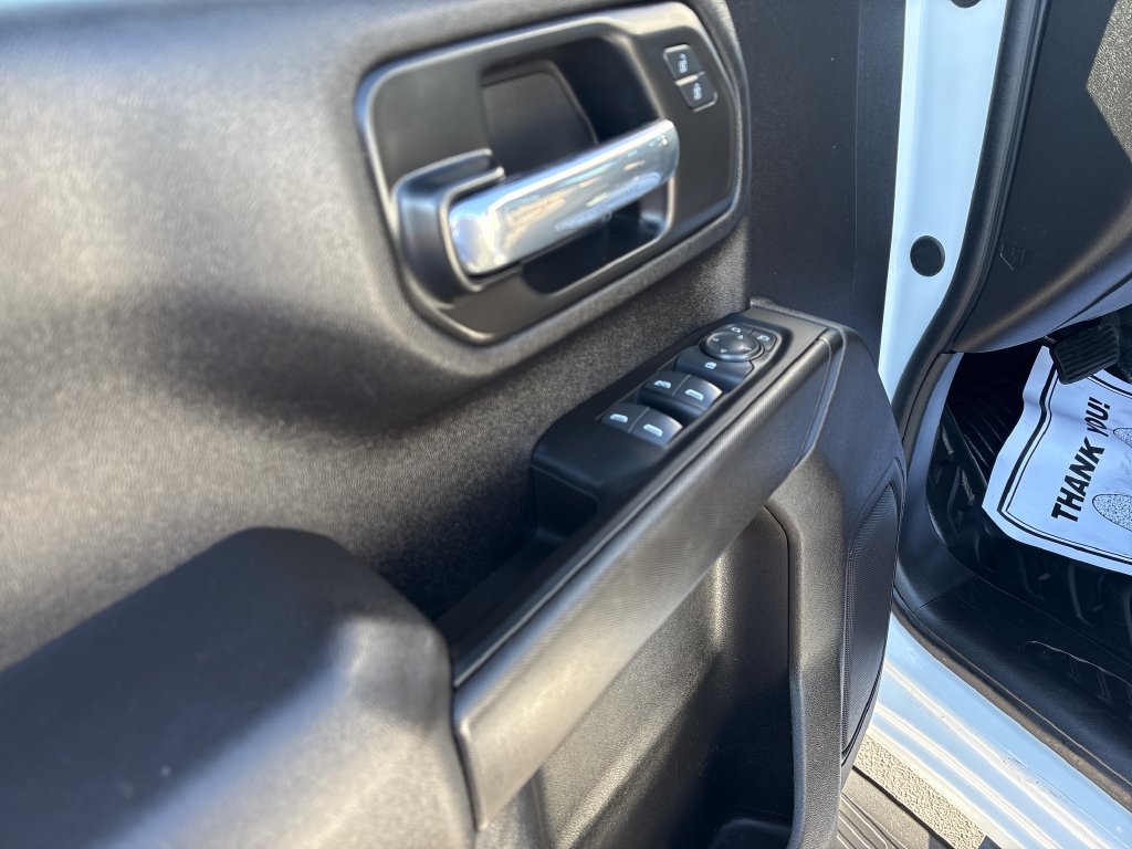 Used 2025 GMC Sierra 2500 Pro AWD/4WD image 11