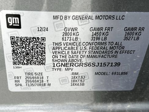 Used 2025 Chevrolet Traverse LT FWD image 34