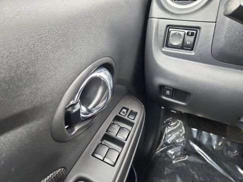 Used 2019 Nissan Versa SV image 34