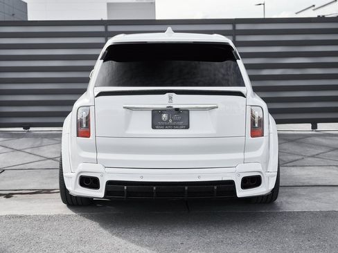 Used 2025 Rolls-Royce Cullinan image 24