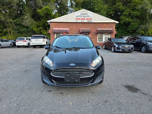 Used 2019 Ford Fiesta SE w/ Cold Weather Package image 2