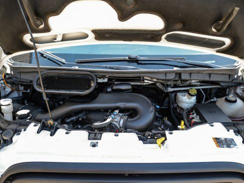 Used 2017 Ford Transit 250 130 Medium Roof RWD image 41