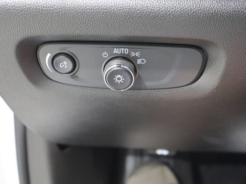 Used 2023 Chevrolet Traverse High Country AWD/4WD image 34