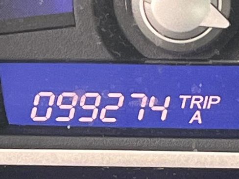 Used 2011 Honda Civic LX-S image 9