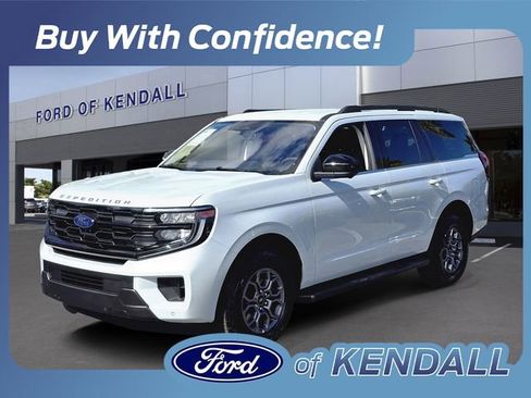 Used 2025 Ford Expedition Active image 1