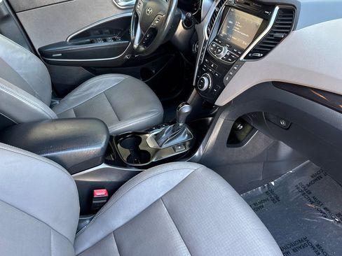 Used 2014 Hyundai Santa Fe GLS w/ Ultimate Package 06 FWD image 17