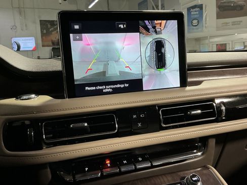 Used 2023 Lincoln Aviator Reserve w/ Elements Package Plus image 27