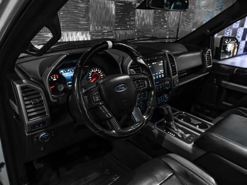 Used 2017 Ford F150 Raptor w/ Equipment Group 802A Luxury AWD/4WD image 3