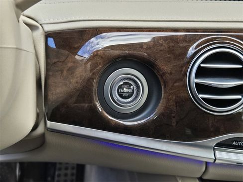 Used 2019 Mercedes-Benz S 560 Sedan image 37