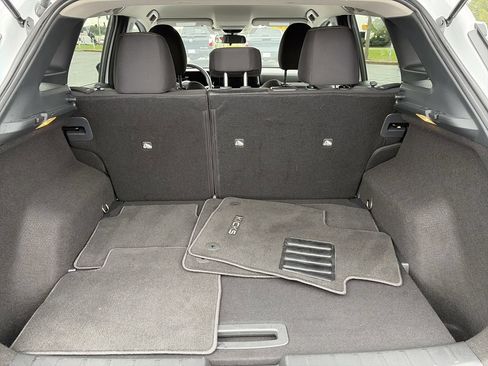 Used 2026 Nissan Kicks SV w/ Charging Package FWD image 10