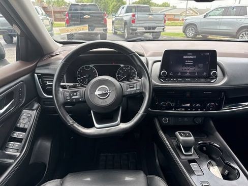 Used 2023 Nissan Rogue SL FWD image 20