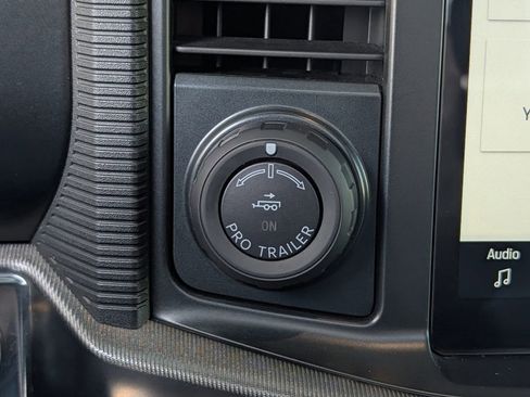 Used 2025 Ford F150 Raptor image 18