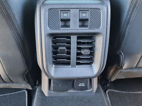 Used 2025 Ford Bronco Outer Banks AWD/4WD image 19