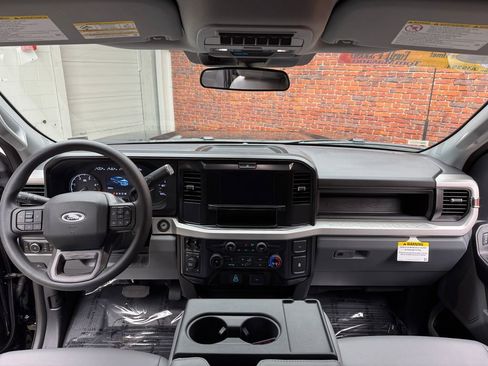 Used 2025 Ford F350 XL AWD/4WD image 13