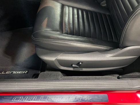 Used 2010 Dodge Challenger R/T RWD image 71