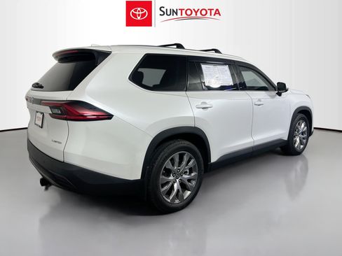 Used 2025 Toyota Grand Highlander AWD Hybrid image 4