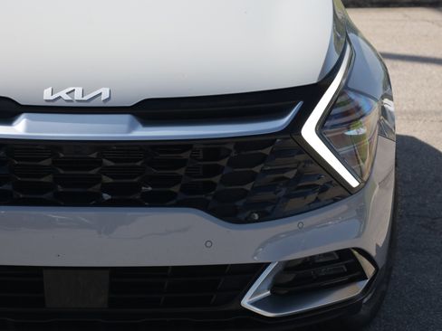 Used 2024 Kia Sportage SX image 23