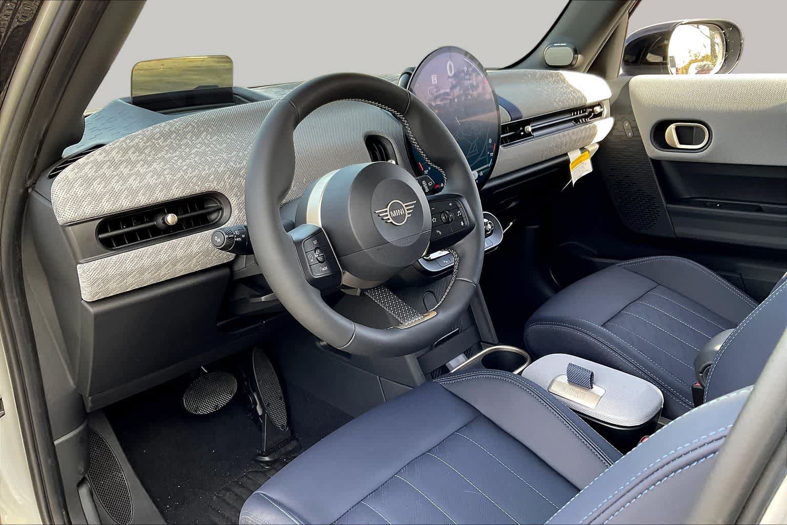Used 2025 MINI Cooper S FWD image 17