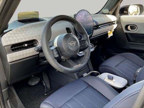 Used 2025 MINI Cooper S FWD image 17