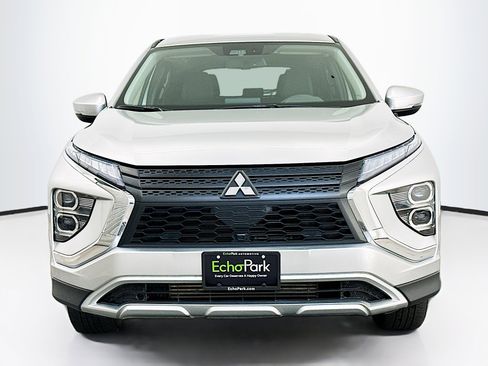 Used 2025 Mitsubishi Eclipse Cross SE image 2