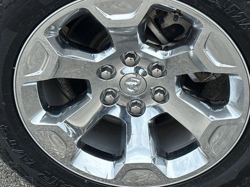 Used 2022 RAM 1500 Big Horn AWD/4WD image 9