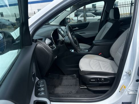 Used 2021 Chevrolet Equinox LS AWD/4WD image 14
