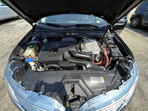 Used 2015 Lincoln MKZ Hybrid w/ Equipment Group 201A Select FWD image 15