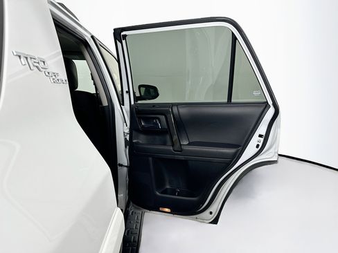 Used 2024 Toyota 4Runner TRD Off-Road Premium image 29