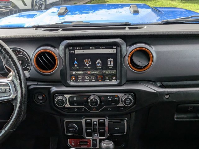 Used 2021 Jeep Gladiator Mojave AWD/4WD image 16