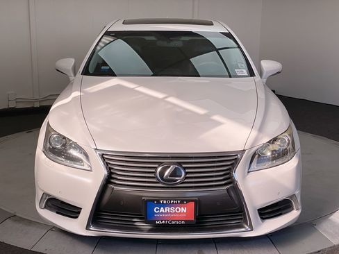 Used 2016 Lexus LS 460 image 8