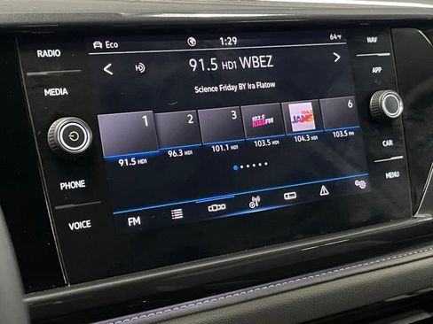 Used 2022 Volkswagen Taos SEL w/ Panoramic Sunroof Package AWD/4WD image 28
