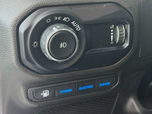 Used 2023 Jeep Wrangler Unlimited w/ 8.4" Radio Group AWD/4WD image 16