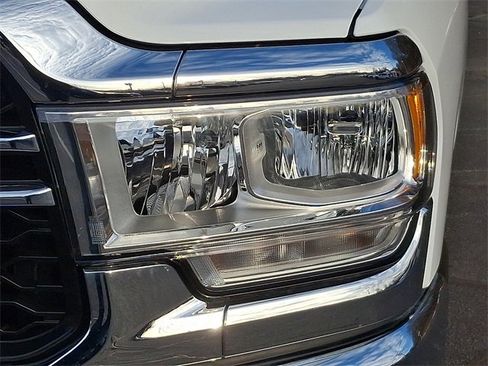 Used 2024 RAM 2500 Tradesman w/ Chrome Appearance Group image 9