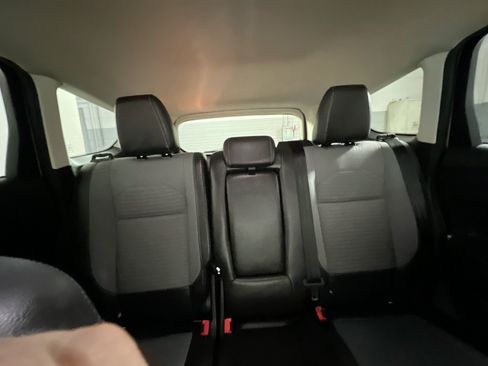 Used 2018 Ford Escape SE w/ SE Sport Appearance Package FWD image 32