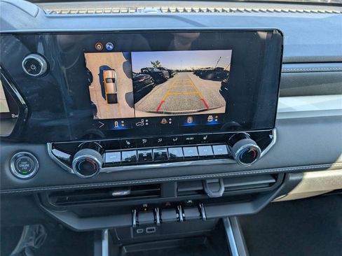 New 2026 Chevrolet Colorado LT w/ LT Convenience Package AWD/4WD image 24