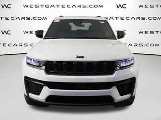 New 2026 Jeep Grand Cherokee Laredo video 2